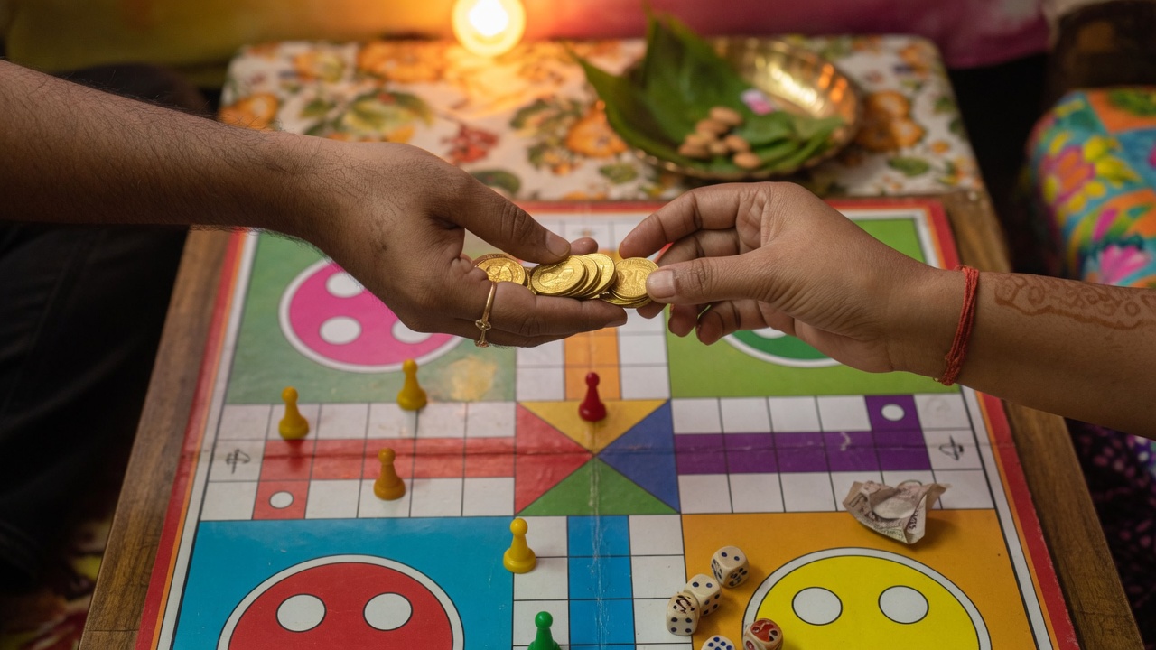 Send Coins to Friends — Ludo Star